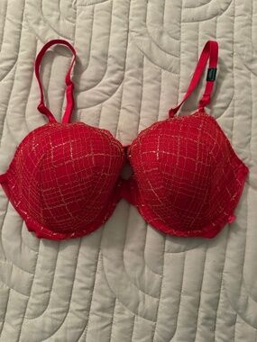 Nwt Victoria secret bra sz 36D